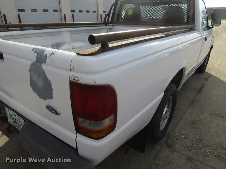 image for item EU9542 1997 Ford Ranger flatbed pickup truck