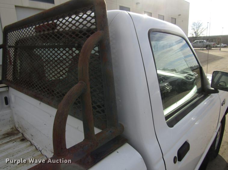 image for item EU9542 1997 Ford Ranger flatbed pickup truck