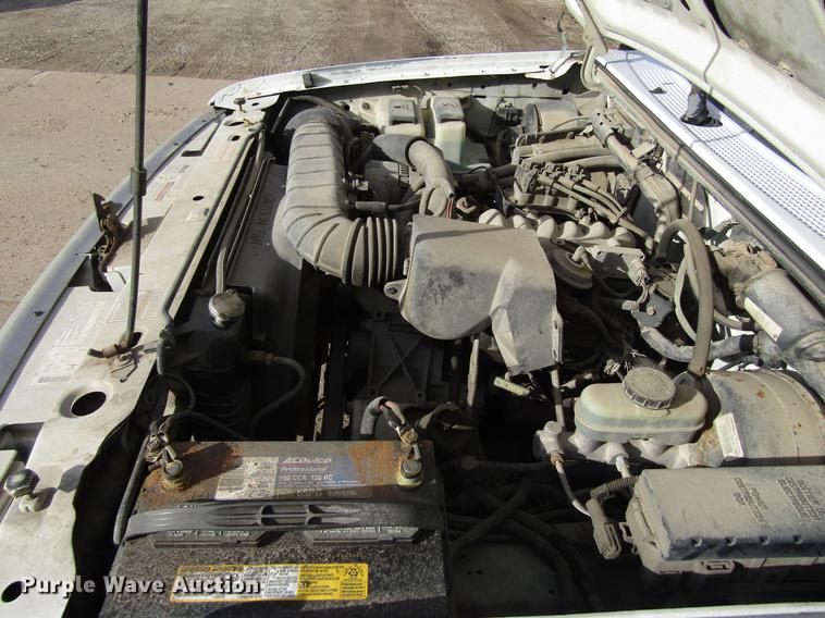 image for item EU9542 1997 Ford Ranger flatbed pickup truck