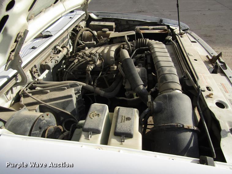 image for item EU9542 1997 Ford Ranger flatbed pickup truck