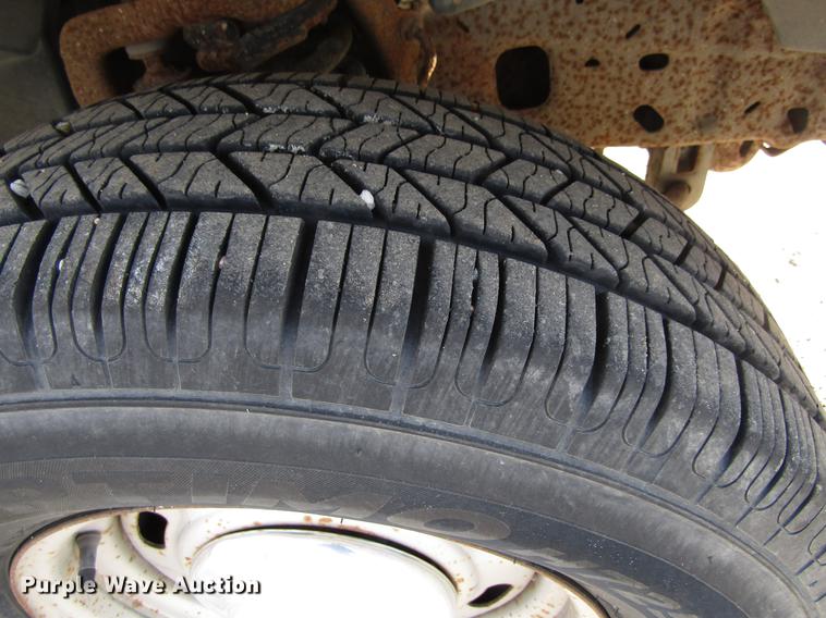 image for item EU9542 1997 Ford Ranger flatbed pickup truck