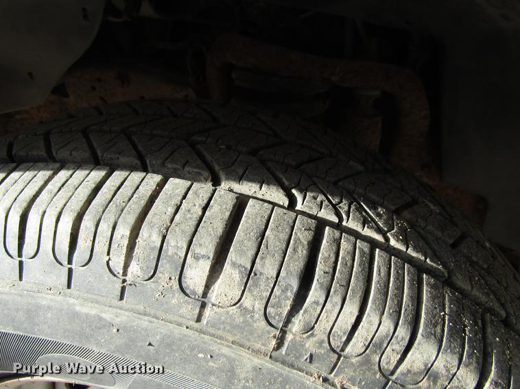 image for item EU9542 1997 Ford Ranger flatbed pickup truck