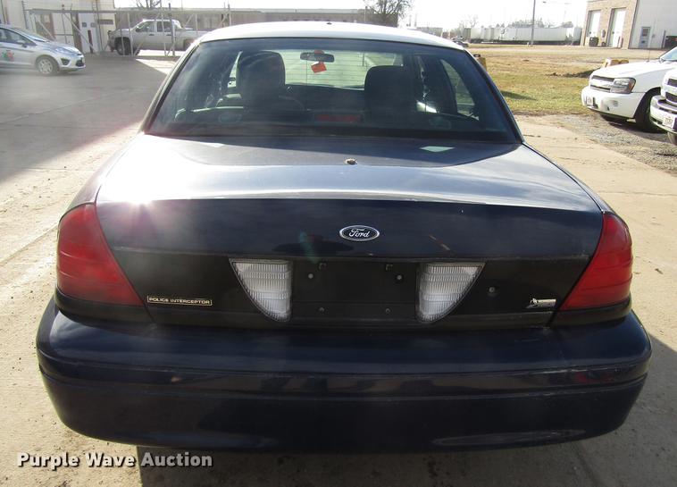 image for item EU9543 2011 Ford Crown Victoria Police Interceptor