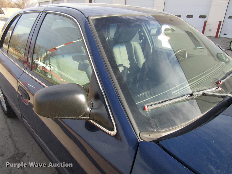 image for item EU9543 2011 Ford Crown Victoria Police Interceptor