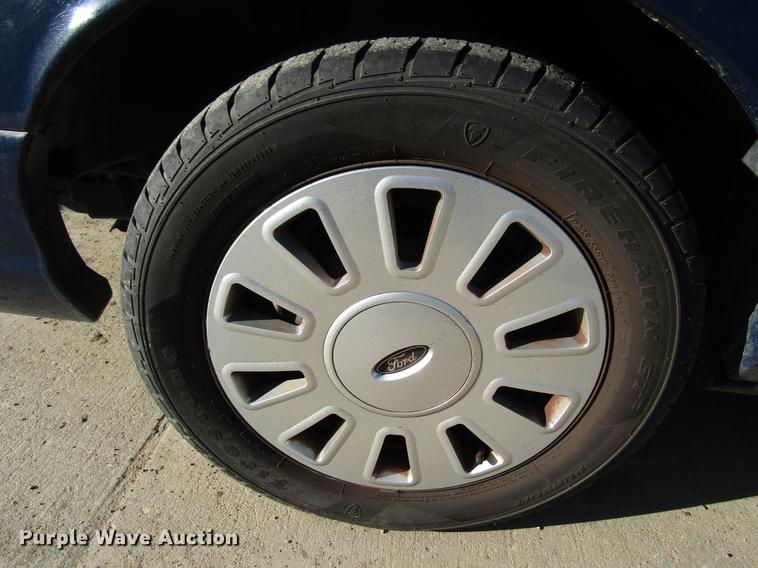 image for item EU9543 2011 Ford Crown Victoria Police Interceptor