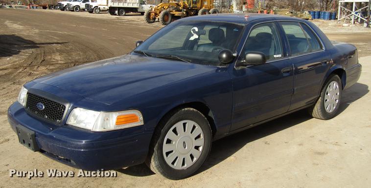 image for item EU9546 2010 Ford Crown Victoria Police Interceptor