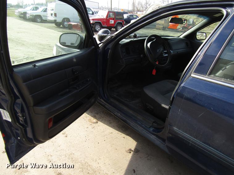 image for item EU9546 2010 Ford Crown Victoria Police Interceptor