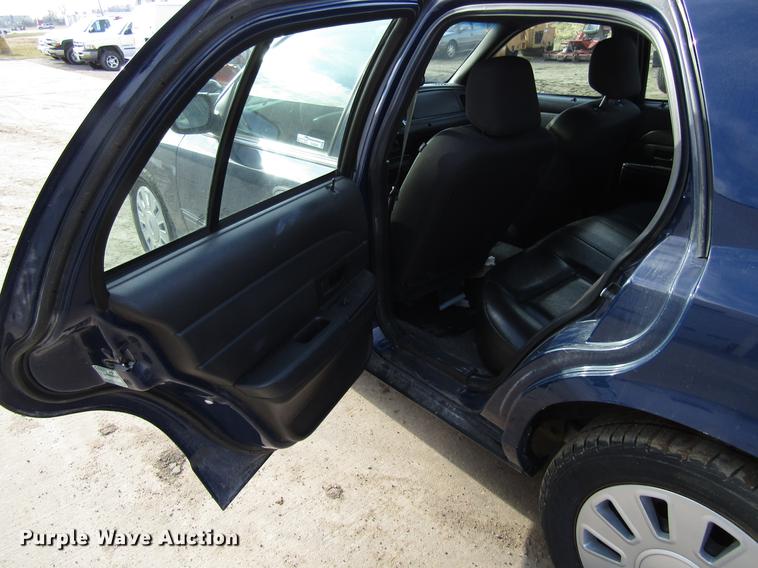 image for item EU9546 2010 Ford Crown Victoria Police Interceptor