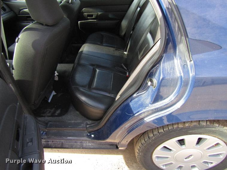 image for item EU9546 2010 Ford Crown Victoria Police Interceptor