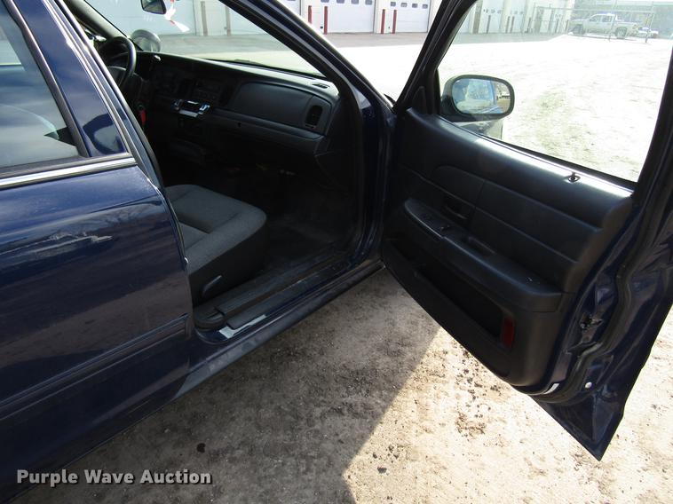 image for item EU9546 2010 Ford Crown Victoria Police Interceptor