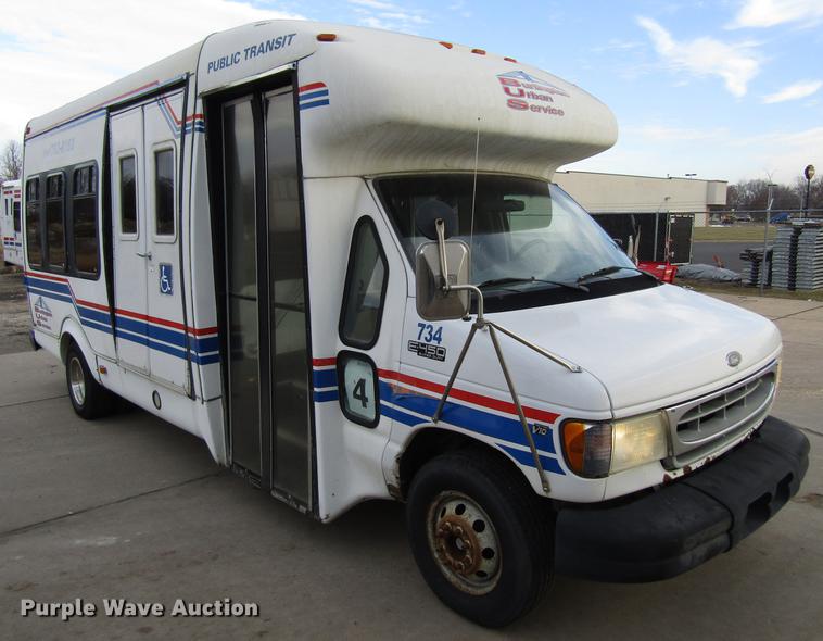 image for item EU9547 1999 Ford Econoline E450 shuttle bus