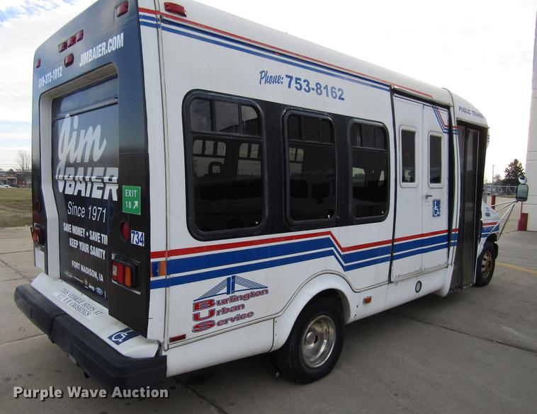 image for item EU9547 1999 Ford Econoline E450 shuttle bus