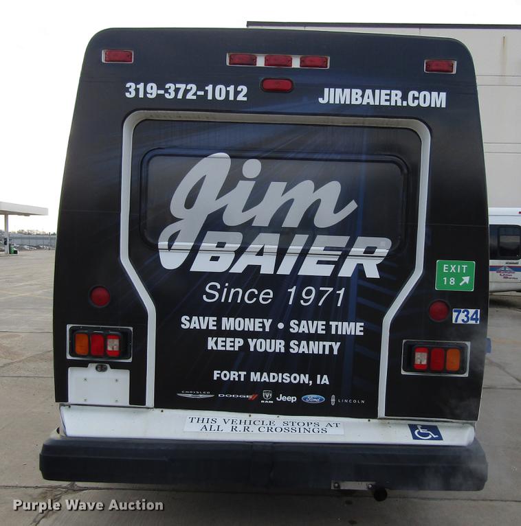 image for item EU9547 1999 Ford Econoline E450 shuttle bus