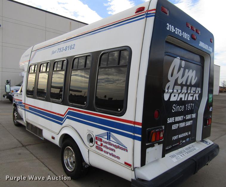 image for item EU9547 1999 Ford Econoline E450 shuttle bus