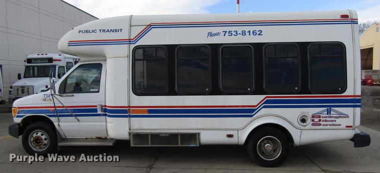 image for item EU9547 1999 Ford Econoline E450 shuttle bus