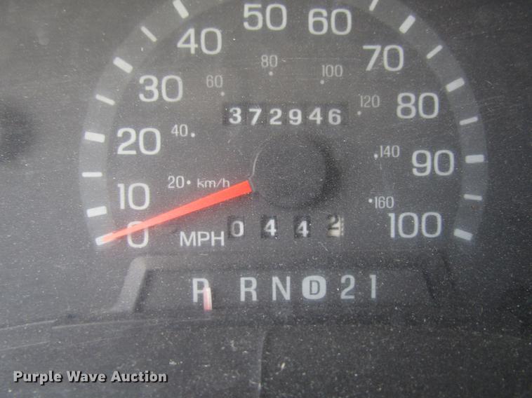 image for item EU9547 1999 Ford Econoline E450 shuttle bus