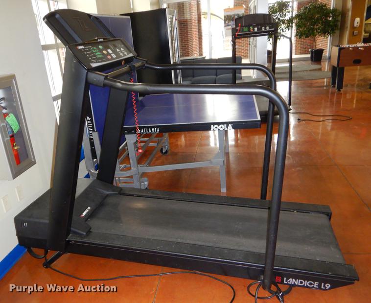 image for item EW9547 (4) Landice treadmills