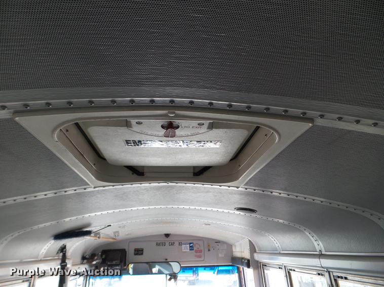 image for item EW9786 2009 Thomas Built Saf-T-Liner MVP school bus