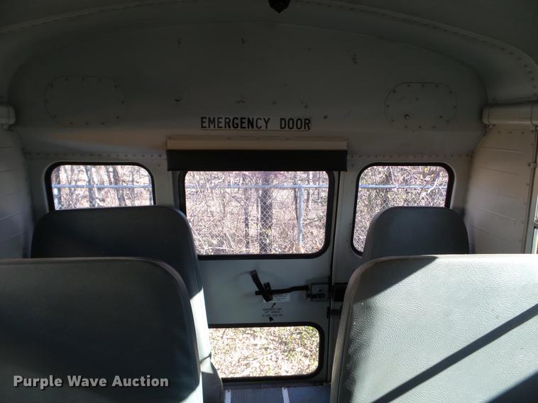 image for item EW9786 2009 Thomas Built Saf-T-Liner MVP school bus