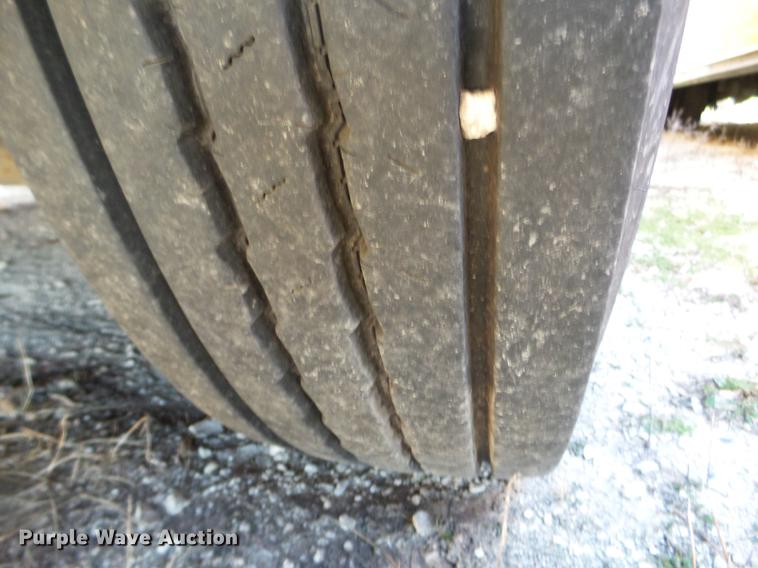 image for item EW9786 2009 Thomas Built Saf-T-Liner MVP school bus