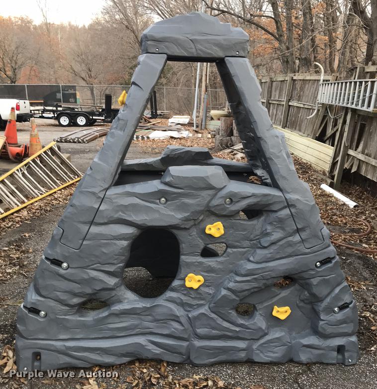 image for item G1441 Step 2 Skyward Summit playset