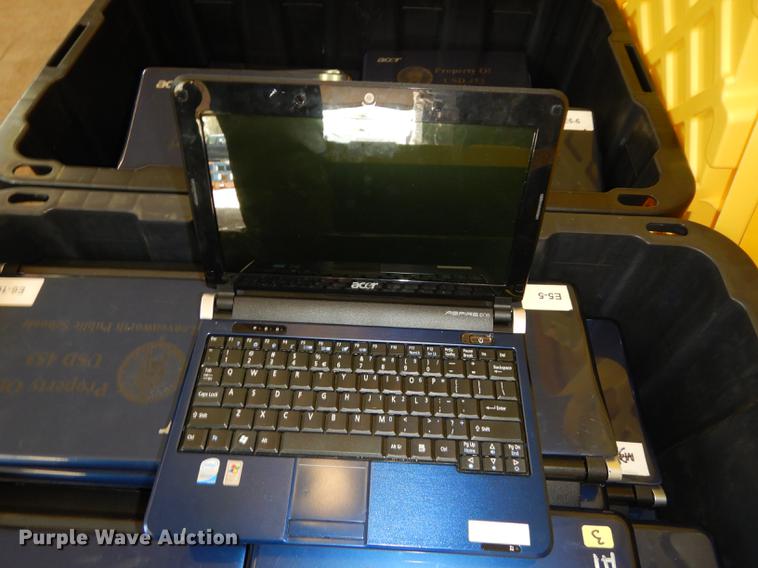 image for item G1442 (72) Acer Aspire One laptops