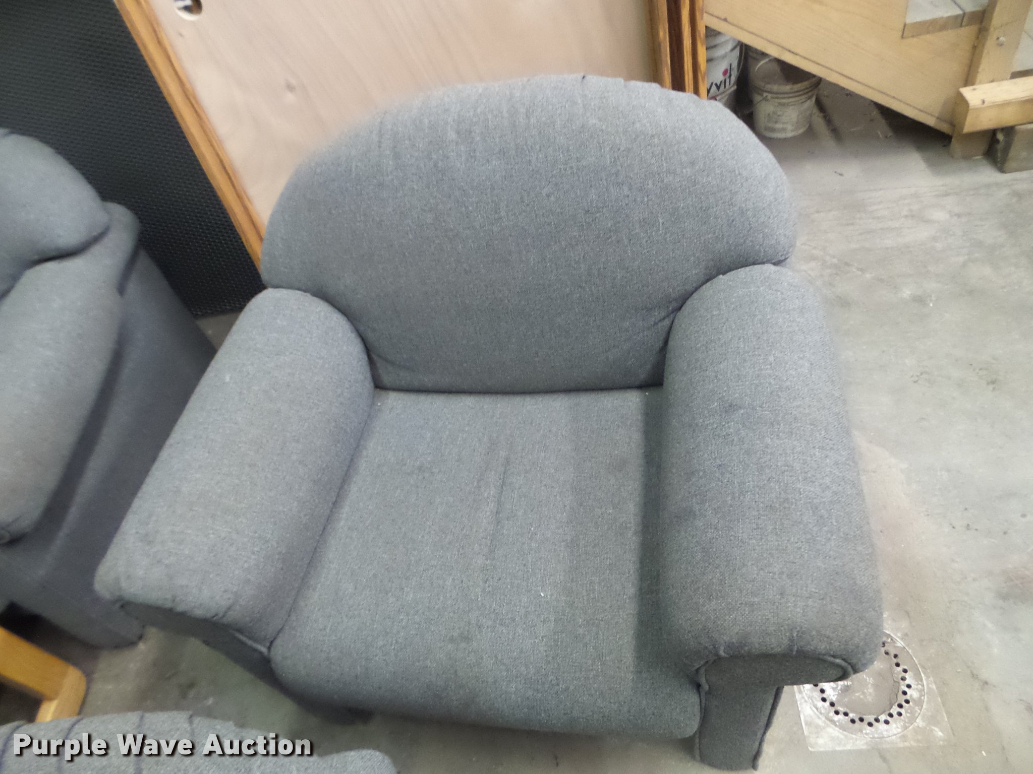 Blockhouse furniture in Centerville, IA Item EW9849 sold Purple Wave