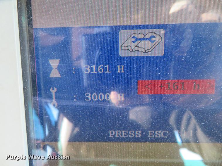 image for item BU9992 2009 Massey-Ferguson 6480 MFWD tractor