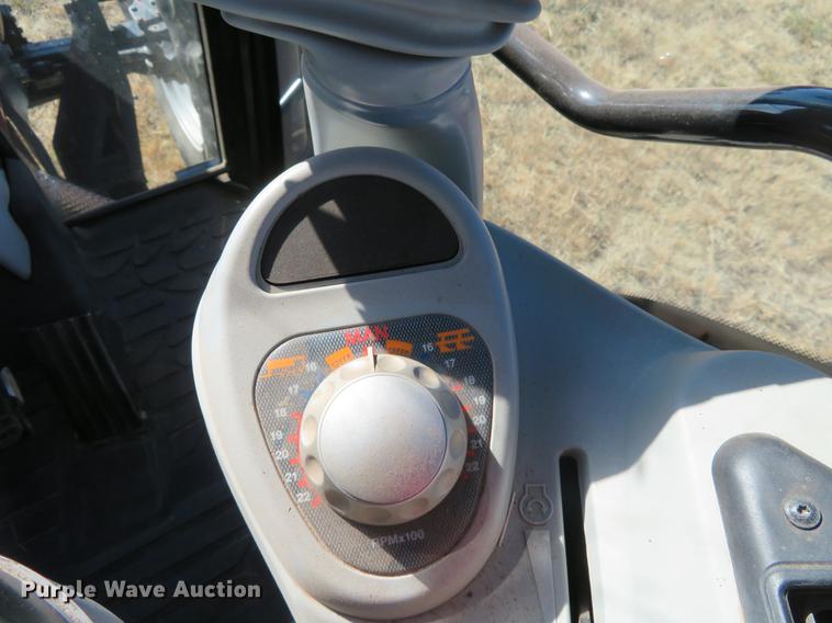 image for item BU9992 2009 Massey-Ferguson 6480 MFWD tractor