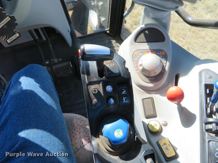 image for item BU9992 2009 Massey-Ferguson 6480 MFWD tractor