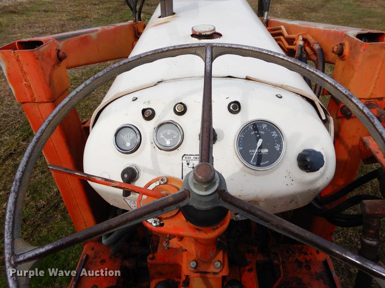 image for item DC0174 David Brown 995 tractor