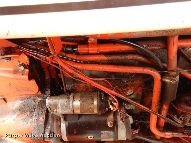 image for item DC0174 David Brown 995 tractor