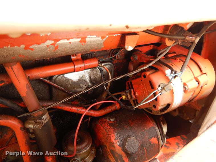 image for item DC0174 David Brown 995 tractor