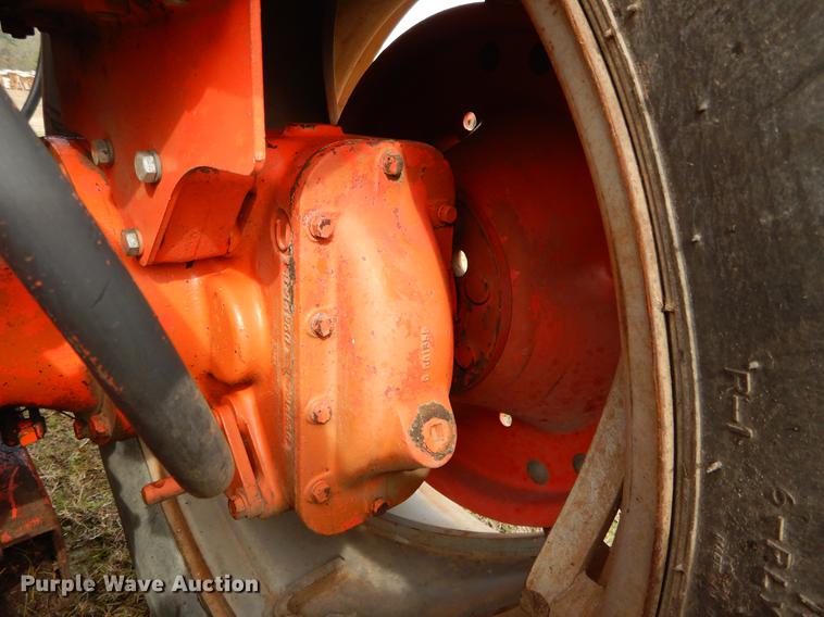 image for item DC0174 David Brown 995 tractor