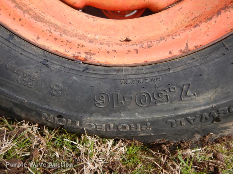 image for item DC0174 David Brown 995 tractor