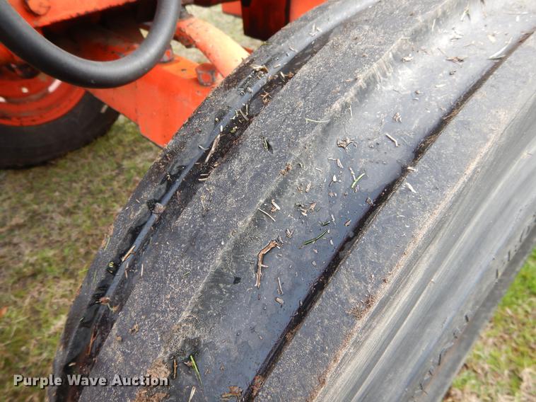 image for item DC0174 David Brown 995 tractor