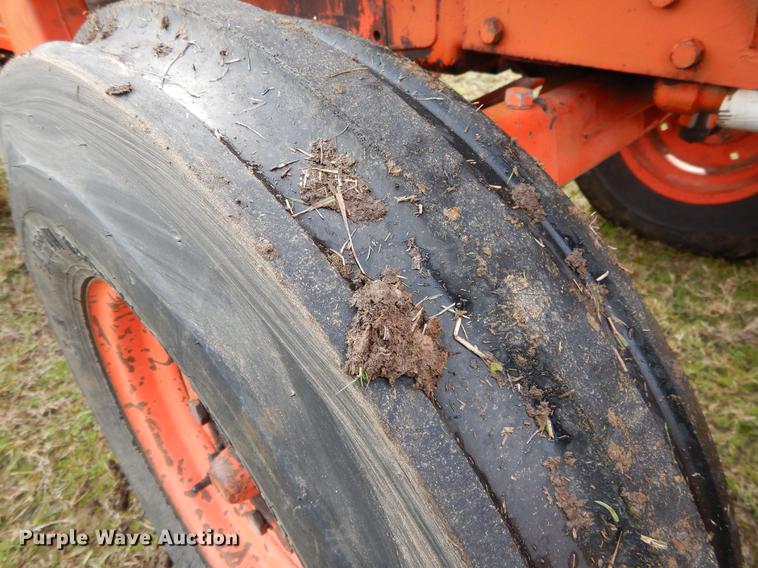 image for item DC0174 David Brown 995 tractor