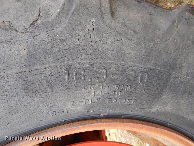 image for item DC0174 David Brown 995 tractor