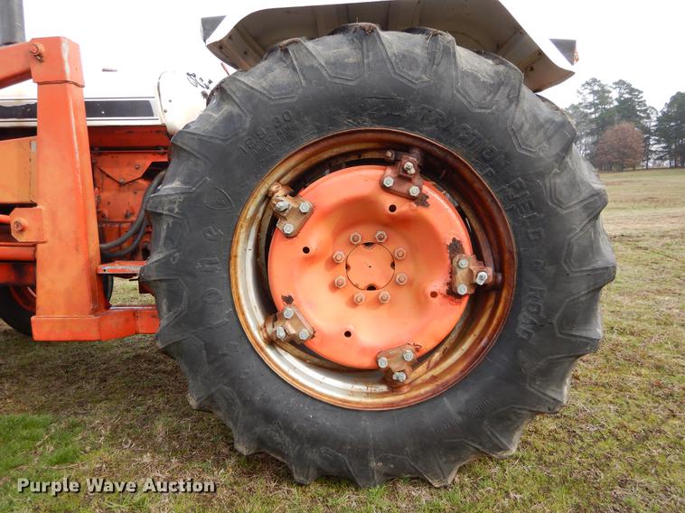 image for item DC0174 David Brown 995 tractor