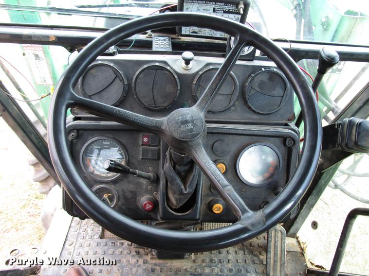 image for item DD4431 Deutz Allis 7085 MFWD tractor