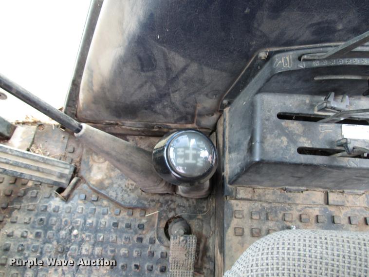 image for item DD4431 Deutz Allis 7085 MFWD tractor