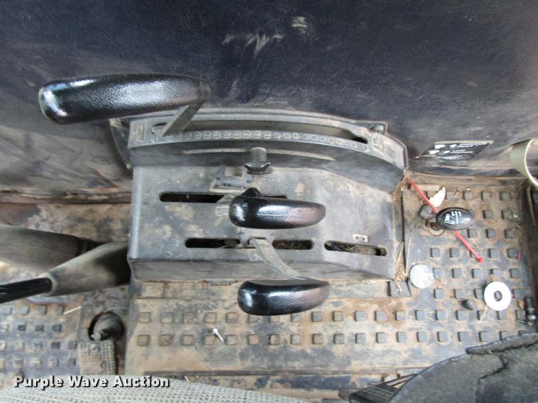 image for item DD4431 Deutz Allis 7085 MFWD tractor