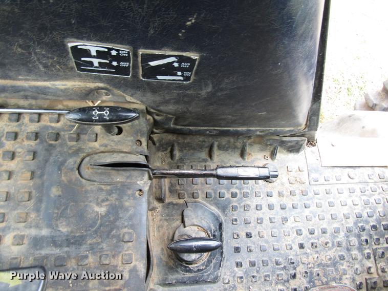 image for item DD4431 Deutz Allis 7085 MFWD tractor