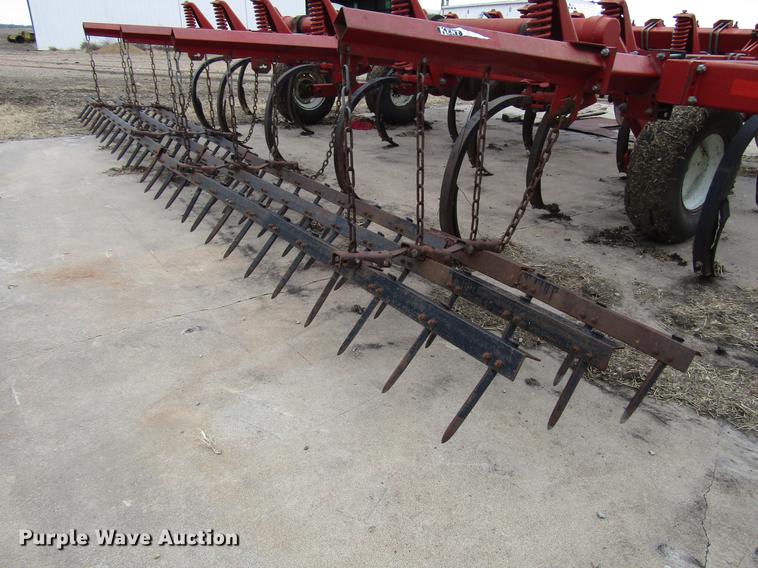 image for item DD4433 White 445 Soil Saver chisel