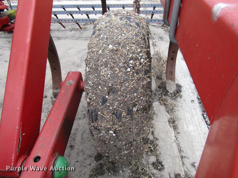 image for item DD4433 White 445 Soil Saver chisel