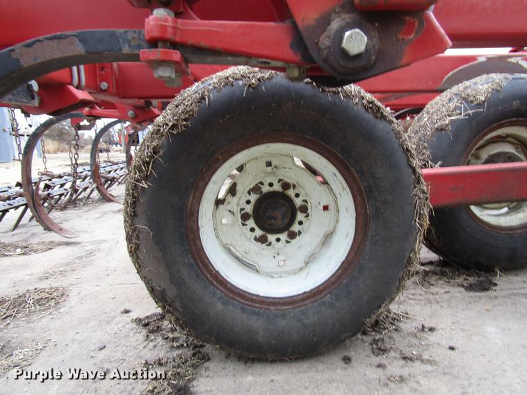 image for item DD4433 White 445 Soil Saver chisel