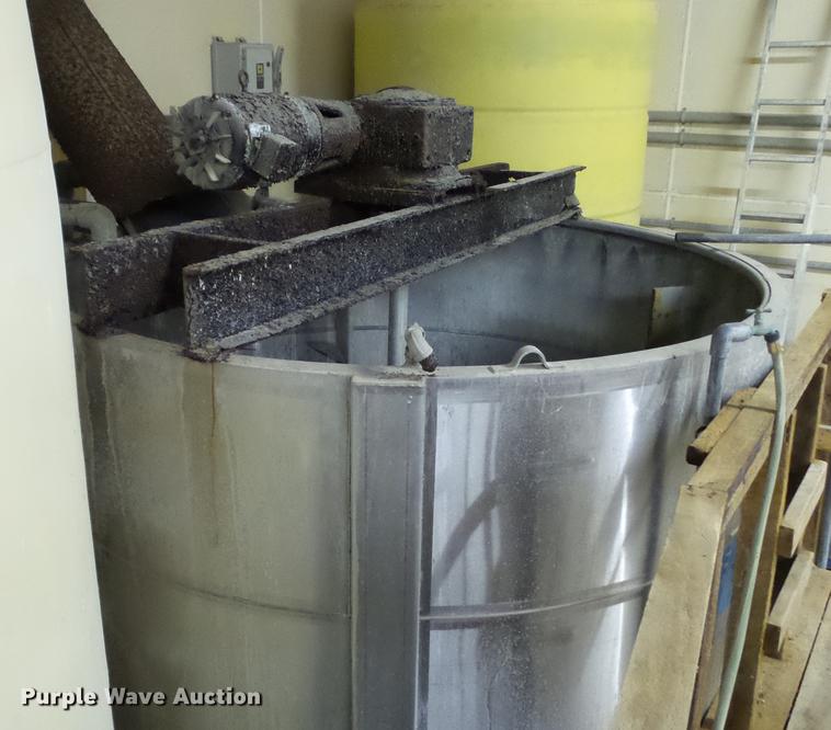 image for item DE4976 (2) stainless steel mixer tanks