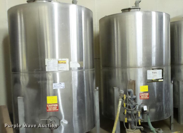 image for item DE4979 (2) stainless steel tanks