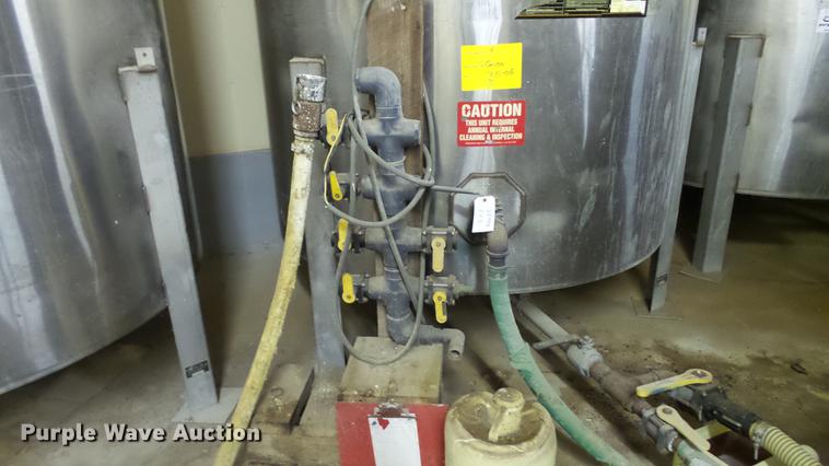 image for item DE4979 (2) stainless steel tanks