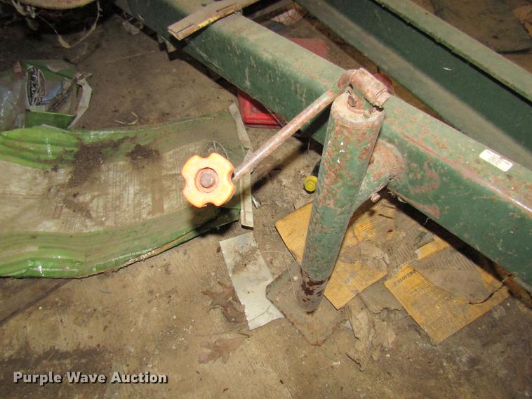 image for item DE5968 Arts Way 325-A feed mixer